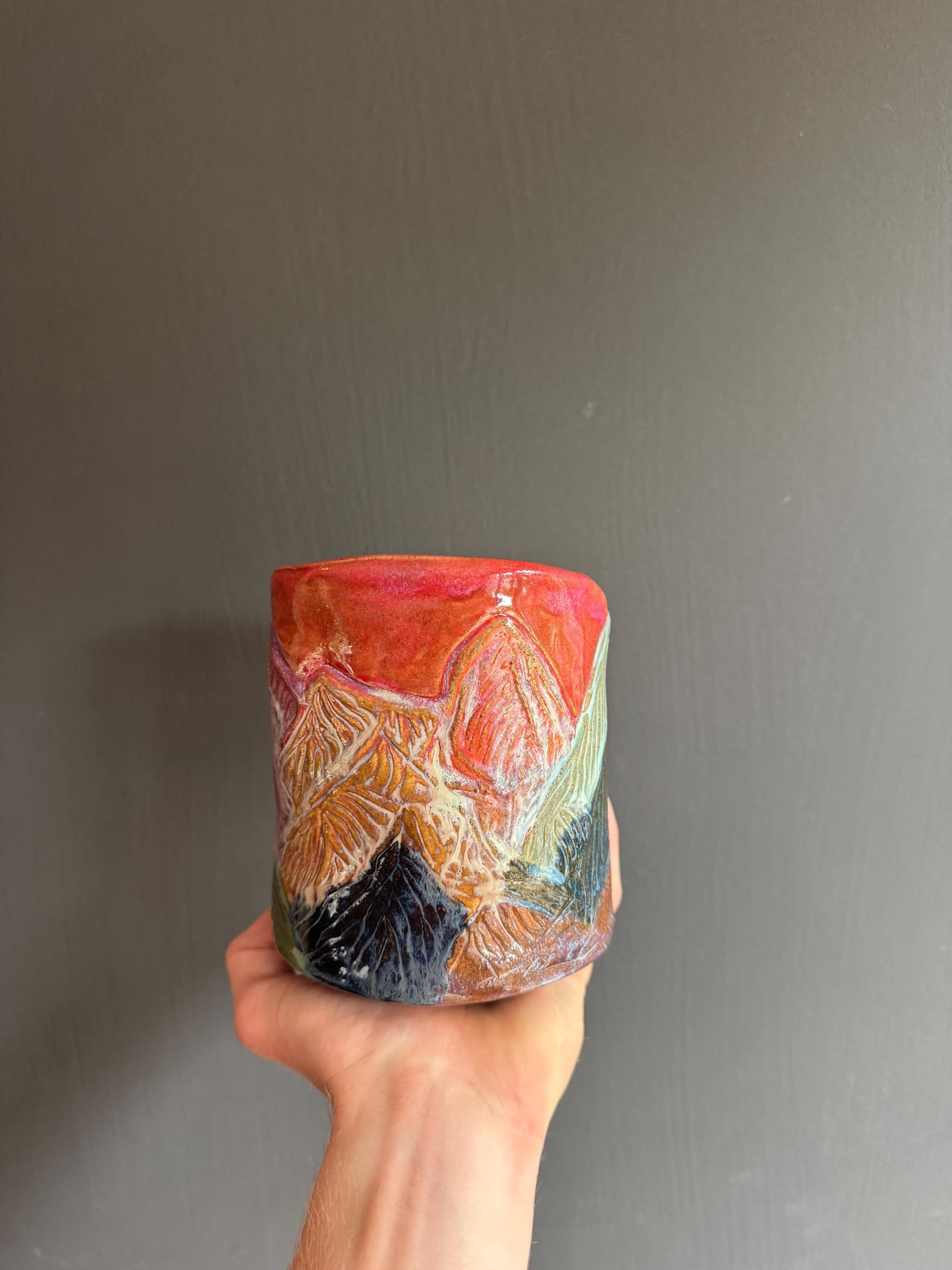 Bohemian Sunset Sculpted Vase, Fern Landscape Ceramic, Handmade Pottery — foto 3