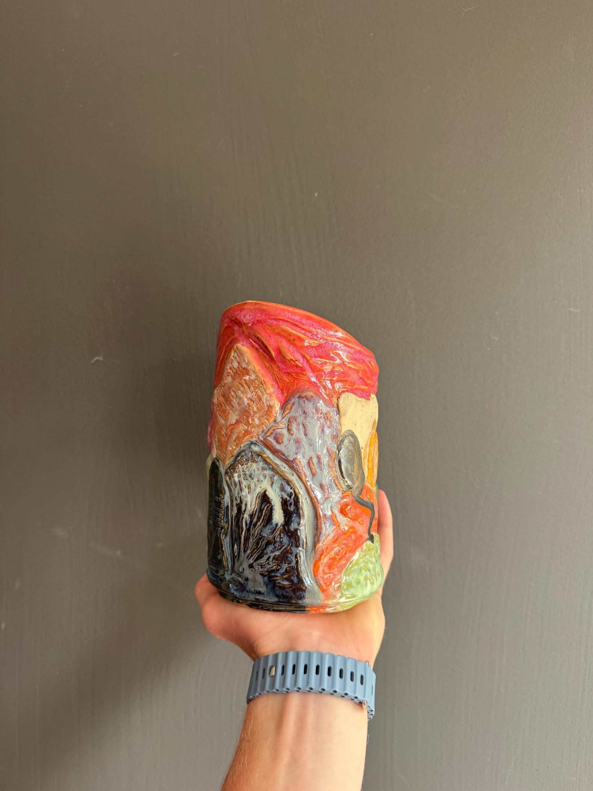 Sunset Mountain Sculpted Vase, Cave Archway Landscape, Handmade Pottery — foto 3