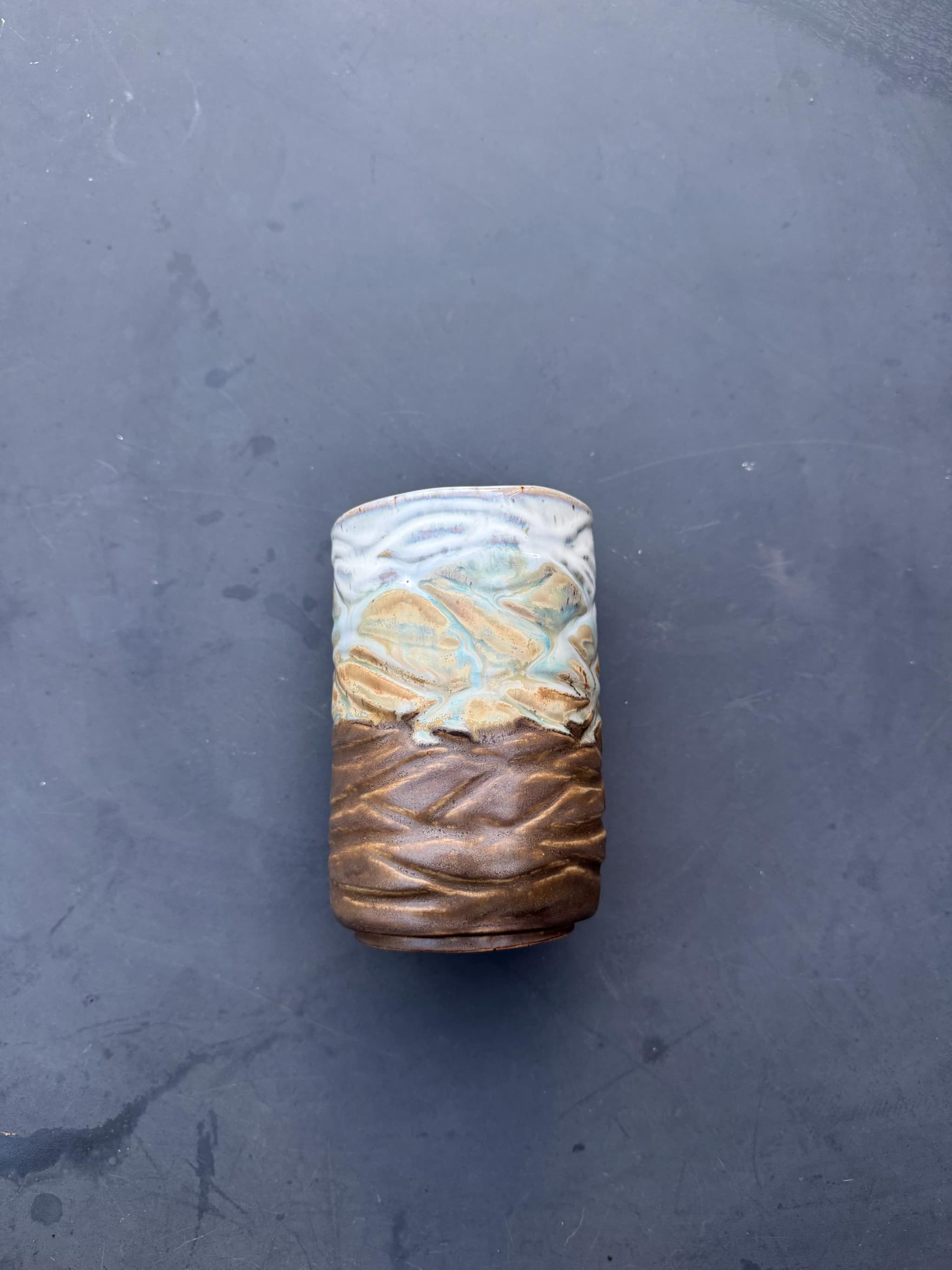 Riverbed Sculpted Vase, Zen Wave Ceramic, Handmade Wabi Sabi Pottery — foto 6