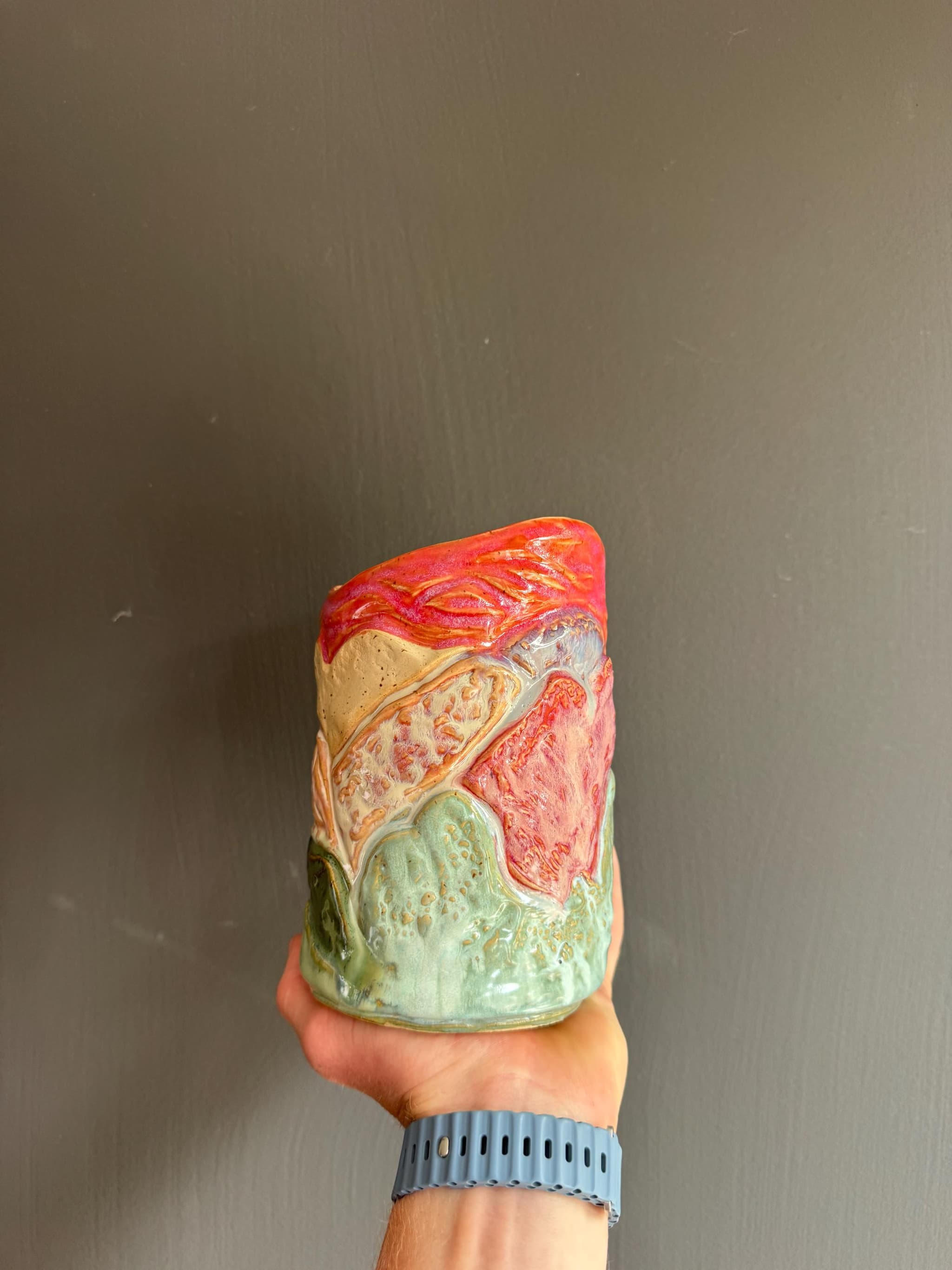 Sunset Mountain Sculpted Vase, Cave Archway Landscape, Handmade Pottery — foto 4