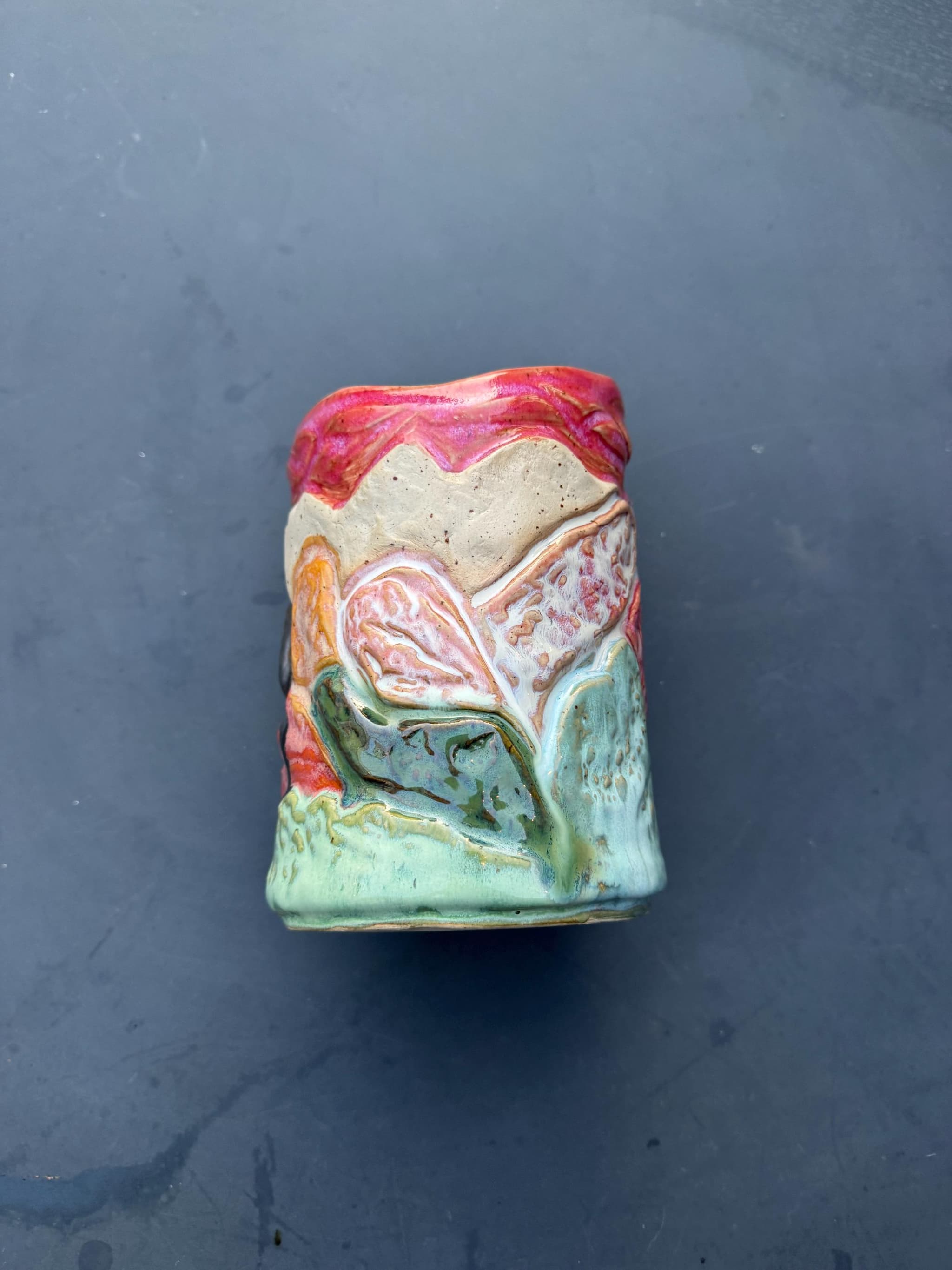Sunset Mountain Sculpted Vase, Cave Archway Landscape, Handmade Pottery — foto 9