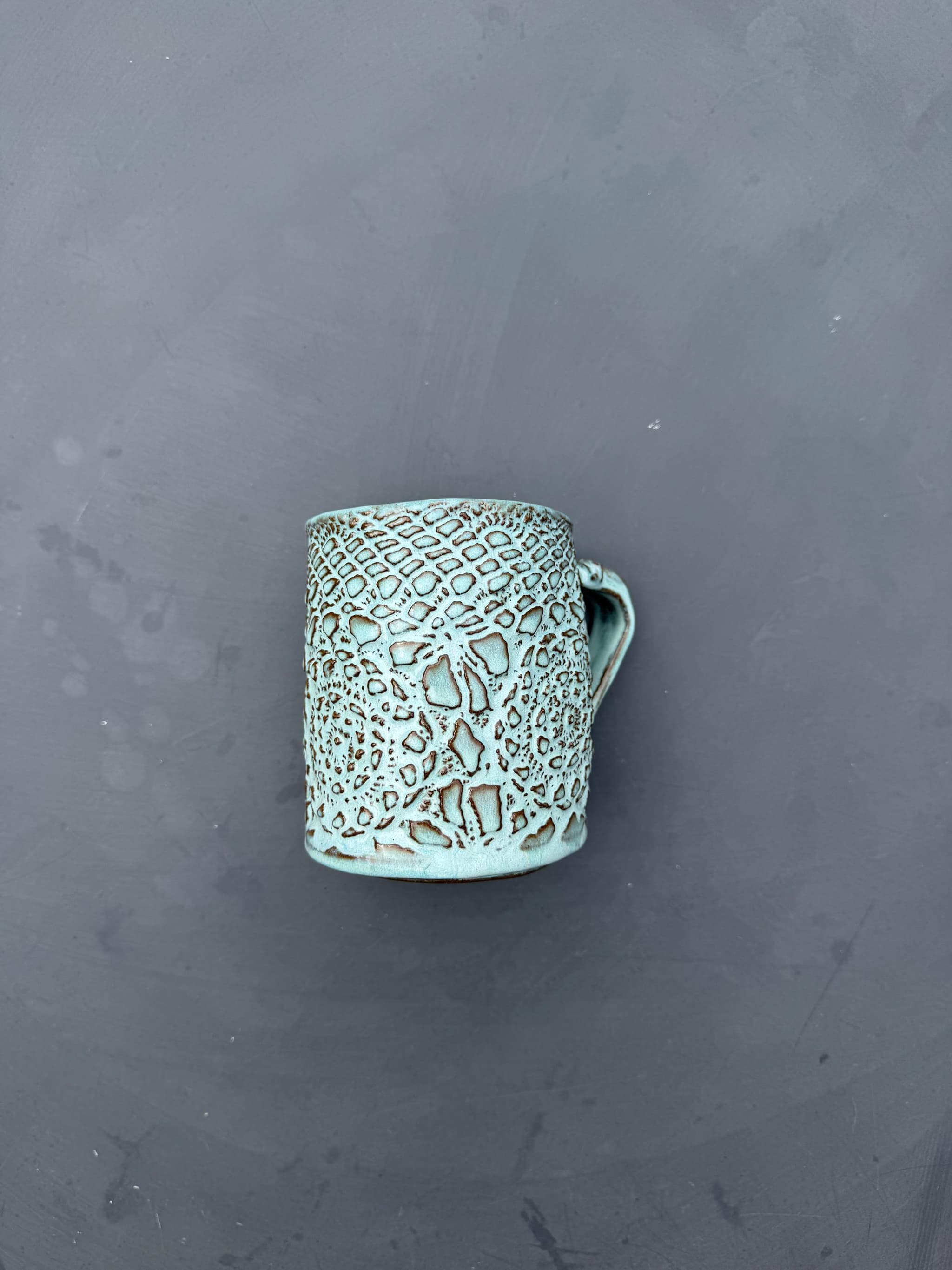 Mandala Lace Coffee Mug, Turquoise Doily Ceramic, Handmade Dutch Pottery — foto 10