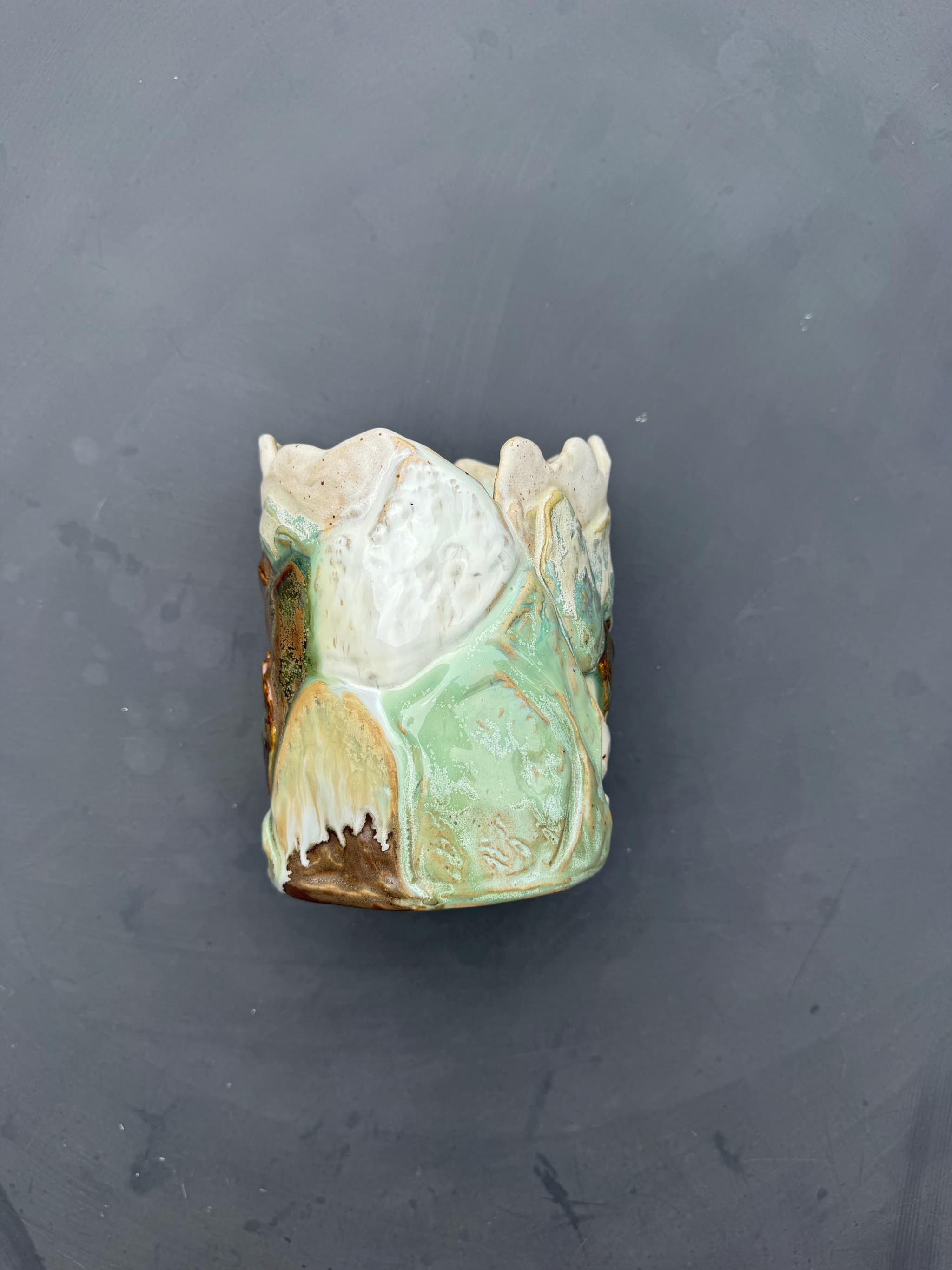 Moss Agate Sculpted Vase, Waterfall Landscape Ceramic, Handmade Pottery — foto 9