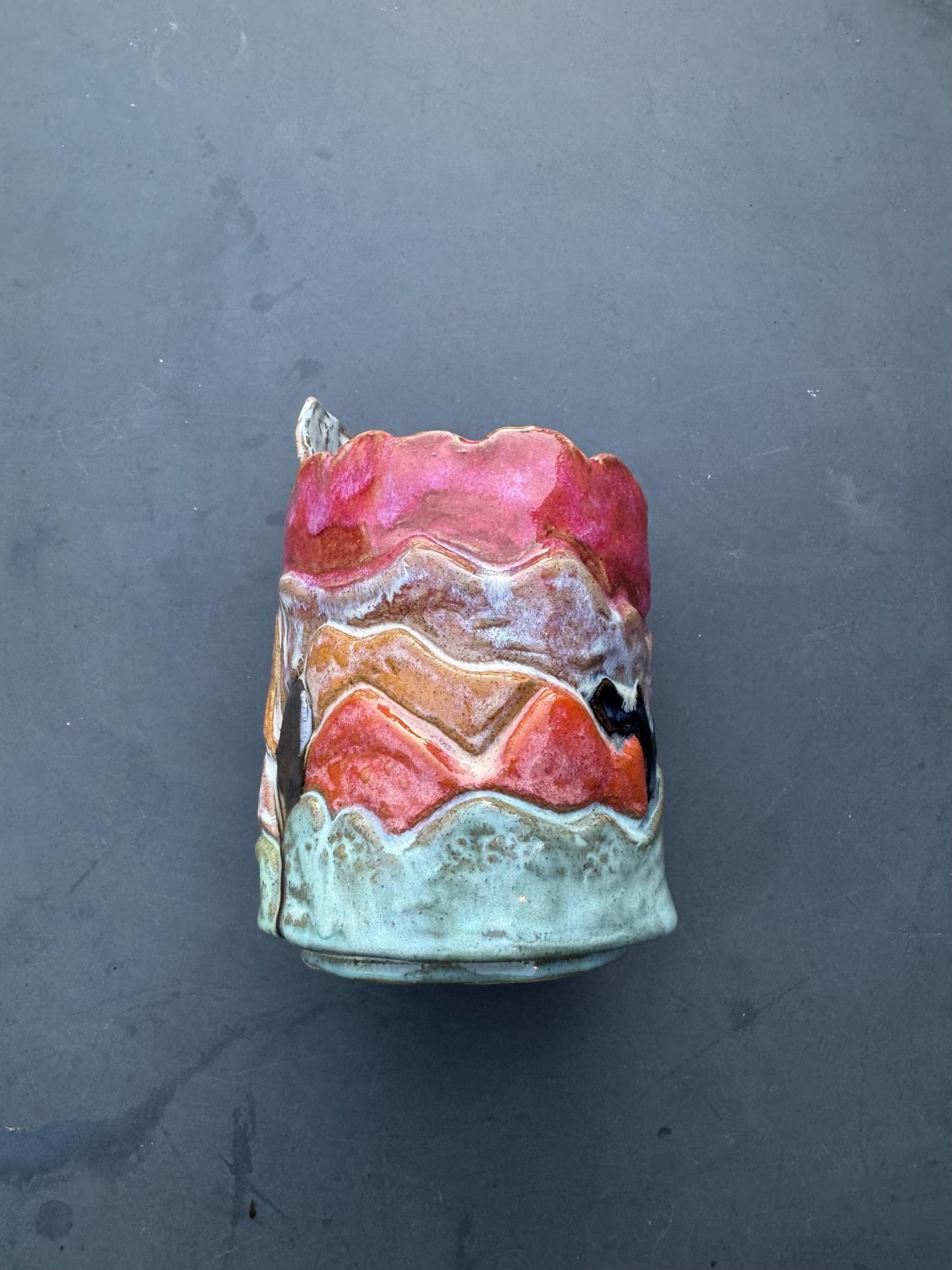 Coral Cliff Sculpted Vase, Sunset Mountain Handmade Pottery — foto 7
